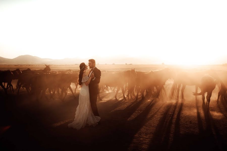 Wedding photographer Bekir Işık (bekirisik). Photo of 22 December 2021