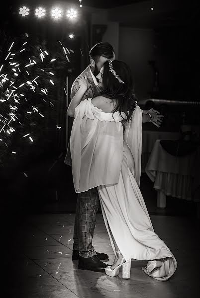 Wedding photographer Elena Kosmatova (kosmatova). Photo of 14 December 2018