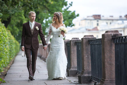 Fotógrafo de bodas Anton Basov (bassograph). Foto del 28 de marzo 2016