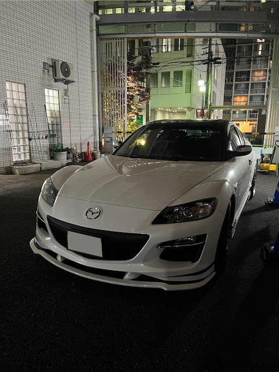RX-8の駐車場にて・隠し場所・背景がいい感じに関するカスタム事例の投稿画像2枚目