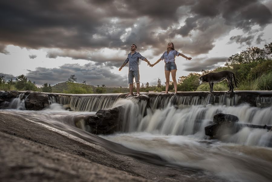 Fotograful de nuntă Christian Barrantes (barrantes). Fotografia din 17 februarie 2016