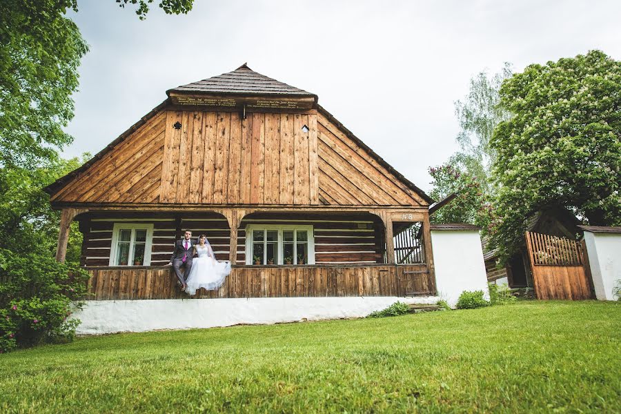 Fotógrafo de casamento Honza Pech (honzapech). Foto de 15 de abril 2017