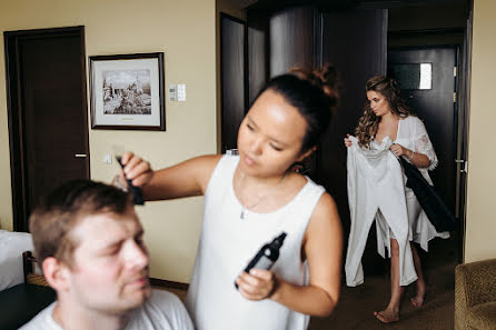 Fotógrafo de casamento Olenka Metelceva (meteltseva). Foto de 9 de julho 2018