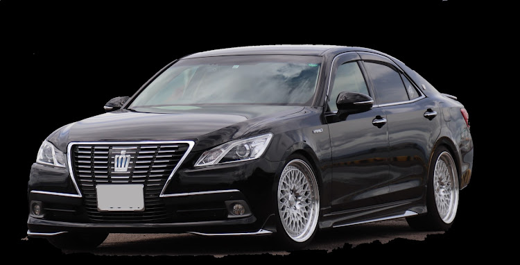 クラウンロイヤルの#カッコつけていこう・いいね＆フォロー＆コメントありがとうございます・クラウン210系・ロイヤルサルーンに関するカスタム事例の投稿画像1枚目