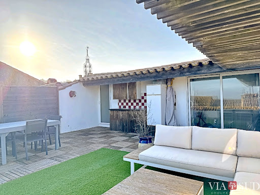 House with terrace 3