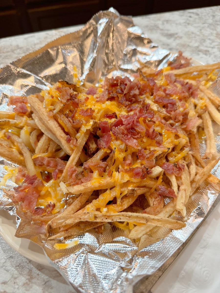 Bacon cheese fries