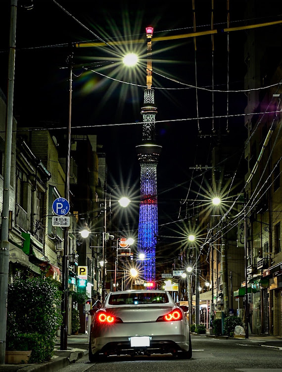 スカイラインクーペのnight photography・スカイツリーと愛車・simple style・discover＿ctに関するカスタム事例の投稿画像1枚目
