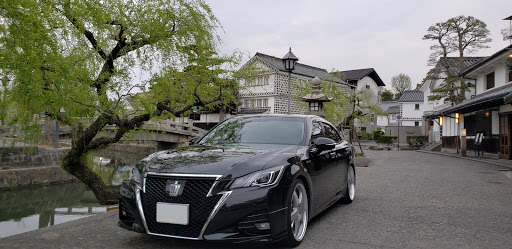 知らずに乗ってる クラウンの歴史とその王冠の意味とは Cartuneマガジン