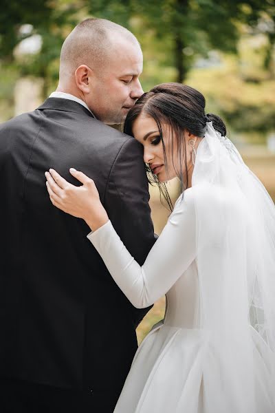 Fotógrafo de casamento Anna Meleschuk (annmell). Foto de 24 de outubro 2019