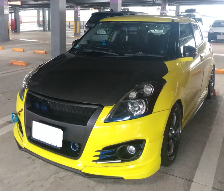スイフトスポーツの毎年恒例のイベント参戦・ハイパースポーツミーティング2024・第1弾・メリケンパークのスタバに立ち寄り・ラブ&ピーチ🍑フラペチーノに関するカスタム事例の投稿画像12枚目