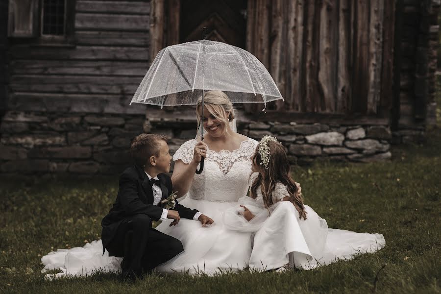 Wedding photographer Hege Fjellberg (fjellberghege). Photo of 21 April 2023