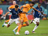 Nederland met half been in achtste finales na teleurstellende prestatie tegen moedig Ecuador