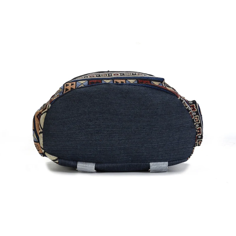 Sac à dos femme ethnique, parfait pour le quotidien et les voyages. Grand compartiment, style unique et confort optimal. Commandez le vôtre!