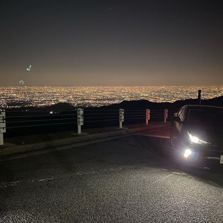 プリウスのプリウス50・プリウス50前期・プリウス乗りと繋がりたい・六甲山・夜景と愛車に関するカスタム事例の投稿画像2枚目