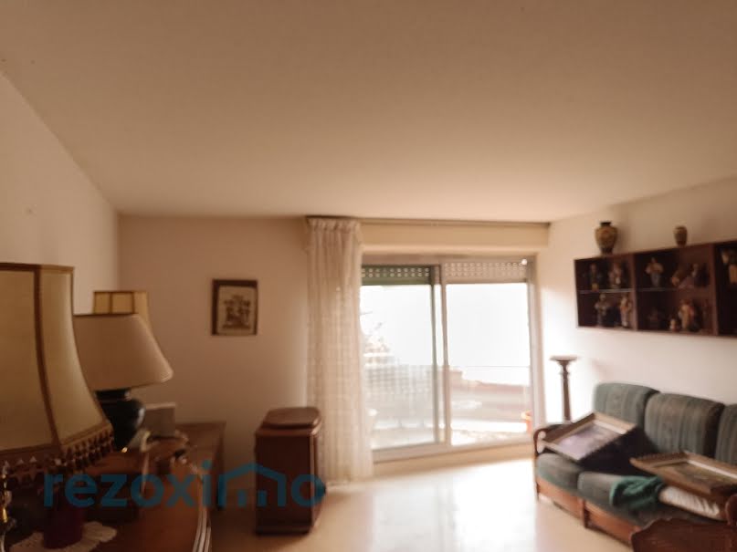 Vente appartement 2 pièces 57 m² à Royan (17200), 159 600 €