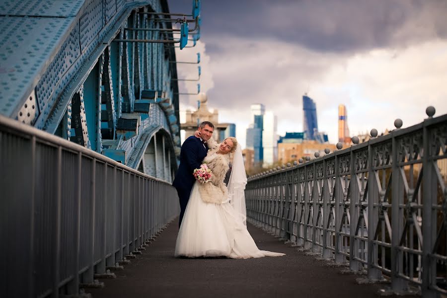 Fotografo di matrimoni Anna Zhukova (annazhukova). Foto del 6 gennaio 2016