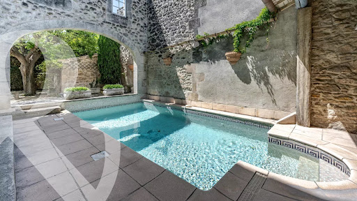 House with pool 5