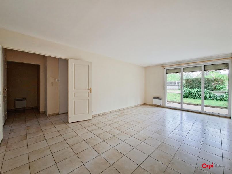 Location  appartement 2 pièces 55 m² à Montargis (45200), 650 €