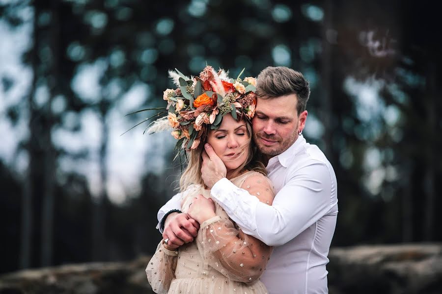 Kāzu fotogrāfs Elin Mikmar (mikmar). Fotogrāfija: 30. marts 2019