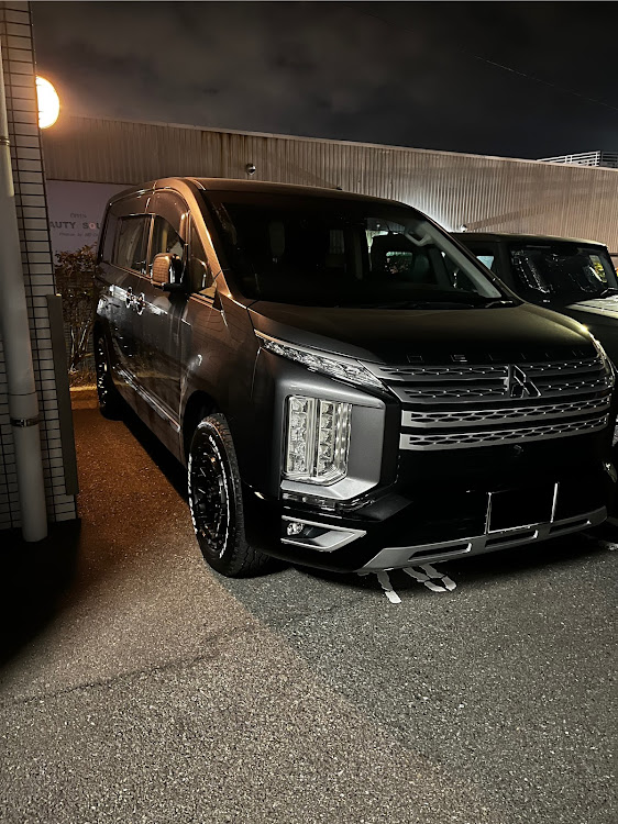デリカD:5のAir/G Rocks・オープンカントリーA/T EXに関するカスタム事例の投稿画像1枚目