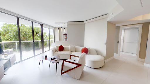 Apartment with pool 1