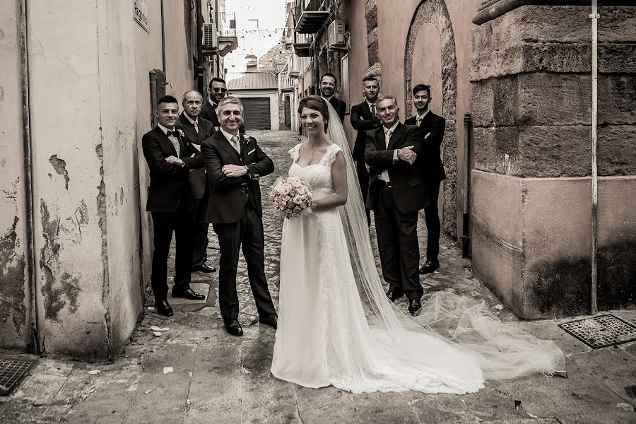 Esküvői fotós Francesco Rimmaudo (weddingtaormina). Készítés ideje: 2017 november 2.