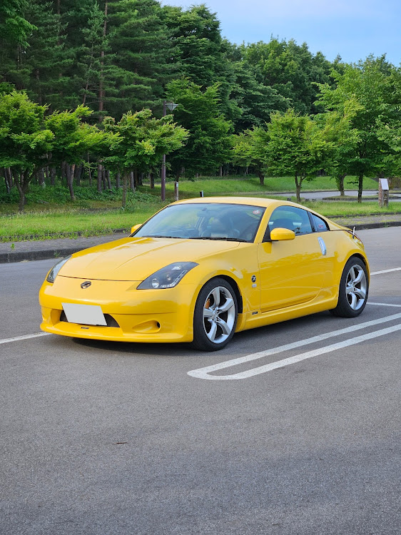 フェアレディZのRZ34・Z34・FJクルーザー・雨降る前に・６月もよろしくお願いしますに関するカスタム事例の投稿画像1枚目