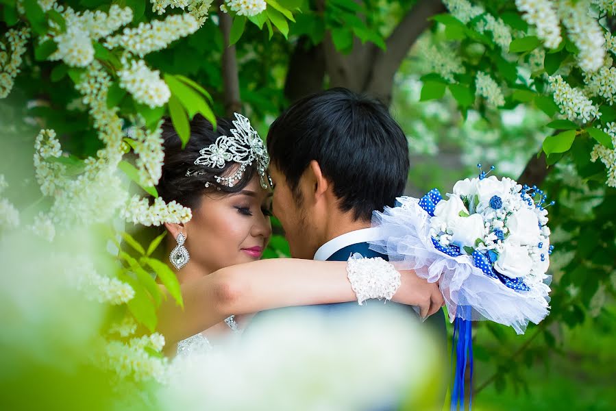 Fotografo di matrimoni Amanzhan Anapin (anapinphoto). Foto del 14 maggio 2015