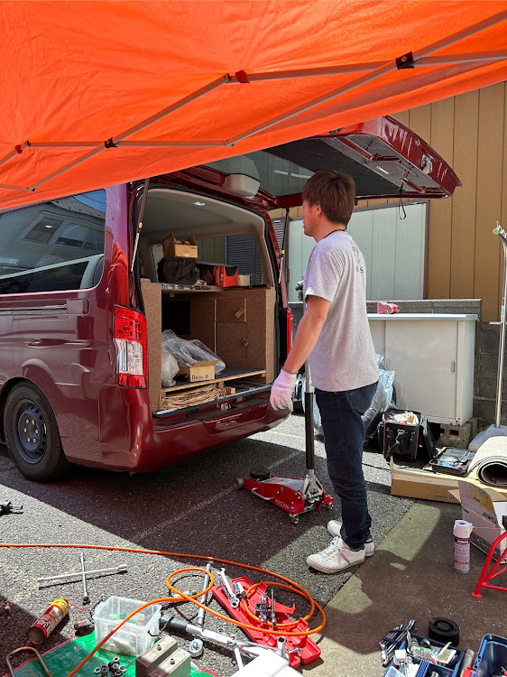 NV350キャラバンの柏オフ・お手伝いもしたよ・弱電屋さんで感謝された・役に立ったらしいに関するカスタム事例の投稿画像2枚目