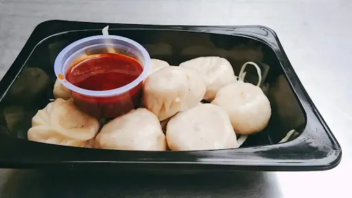 Veg Steamed Momos [8 Pieces]