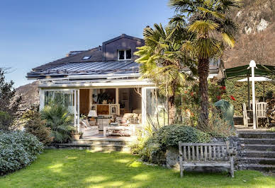 Maison avec jardin et terrasse 19