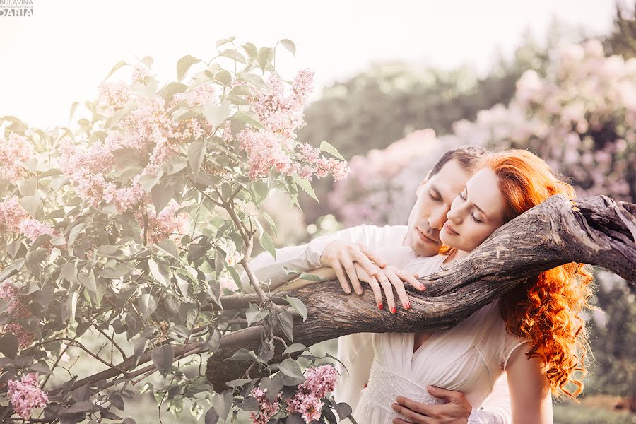 Fotografo di matrimoni Darya Bulavina (luthien). Foto del 8 giugno 2015