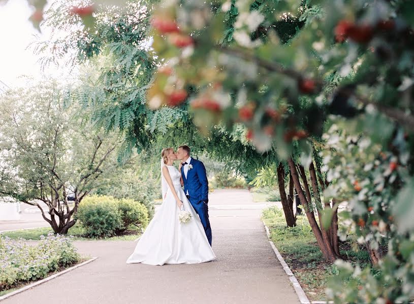 Fotograful de nuntă Lyubov Lokotkova (lokotkova). Fotografia din 14 august 2019