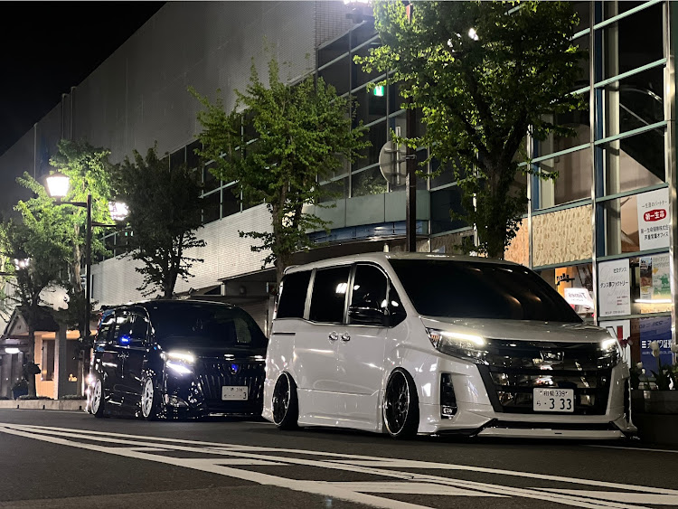 ノアのホイール交換・ドライブ・オフ会・モデリスタに関するカスタム事例の投稿画像4枚目