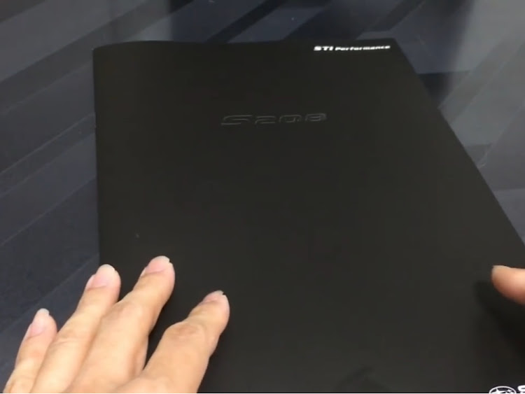 WRX STIのS208カタログに関するカスタム事例の投稿画像1枚目