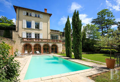 Maison avec piscine 1