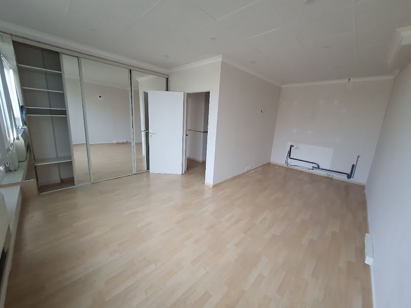 Location  locaux professionnels  53 m² à Montpellier (34000), 1 019 €