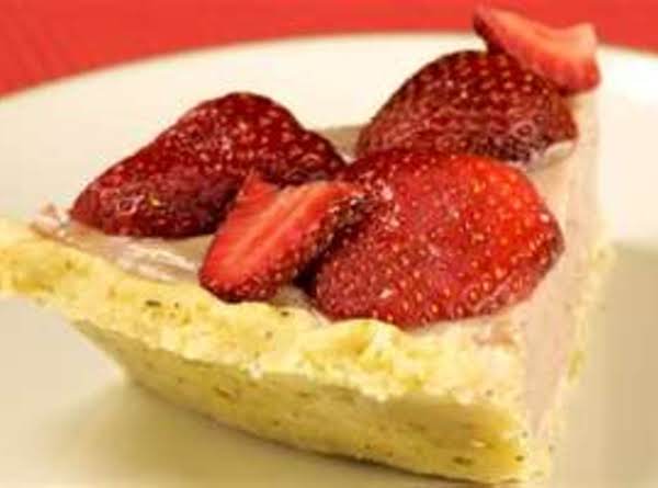 Strawberry Cream Pie_image