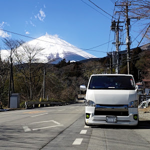 ハイエースバン GDH201V