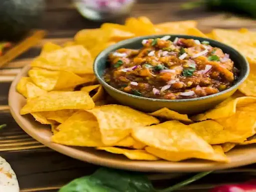 Classic Salsa Nachos