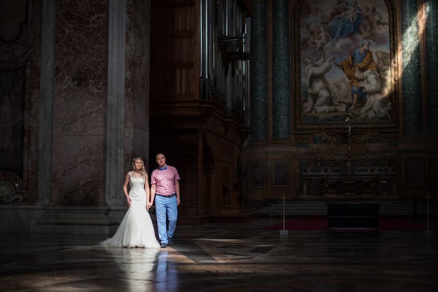 Fotografo di matrimoni Larisa Paschenko (laraphotographer). Foto del 7 agosto 2017