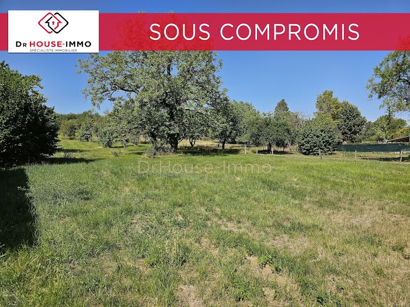 Vente terrain  5000 m² à Gannat (03800), 81 500 €