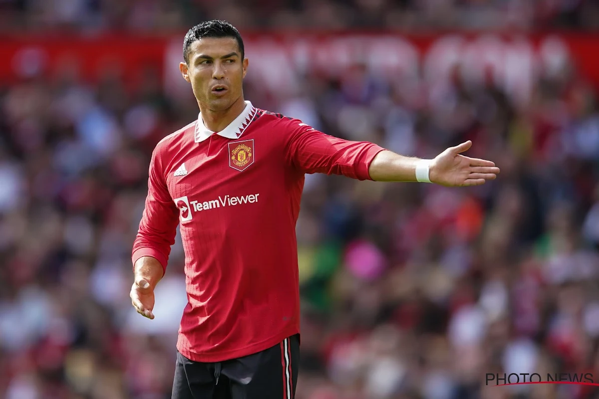 Cristiano Ronaldo stapt naar directie van Manchester United
