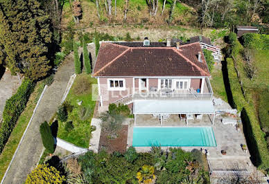 House with pool and terrace 3