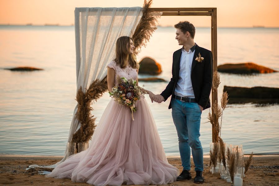 Wedding photographer Evgeniya Kovalchuk (jenyakovalchuk). Photo of 8 November 2015