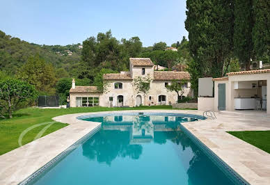 Villa with pool 2