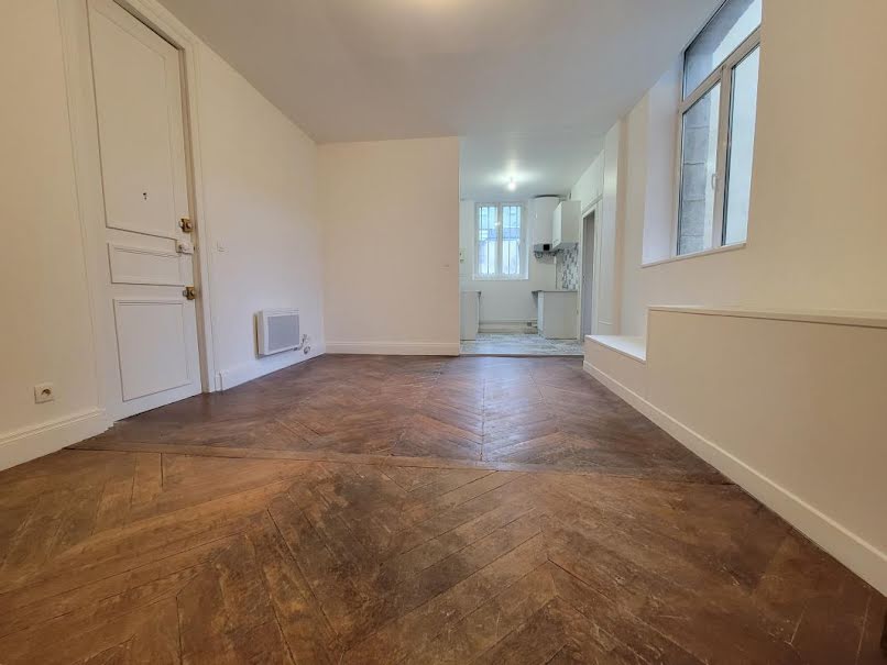 Location  appartement 3 pièces 52 m² à Gien (45500), 500 €