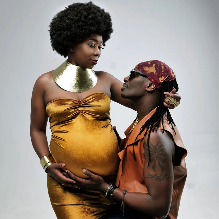 during their maternity shoot.