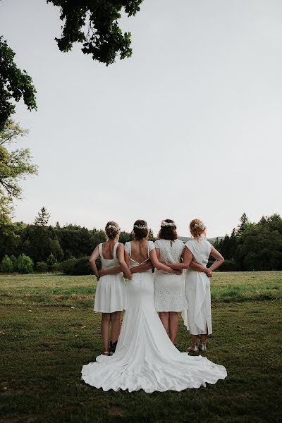 結婚式の写真家Milie Del (miliedel)。2018 9月18日の写真
