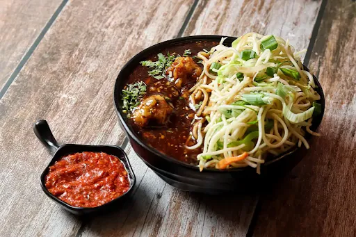 Veg Hakka Noodle With Veg Manchurian